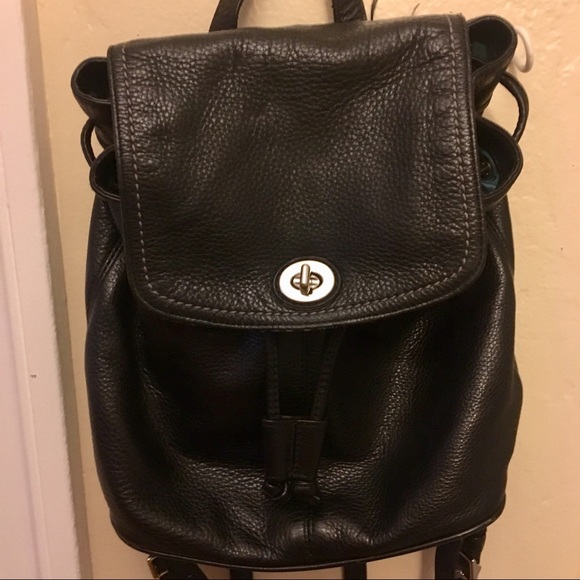 Coach Handbags - Coach beautiful leather backpack